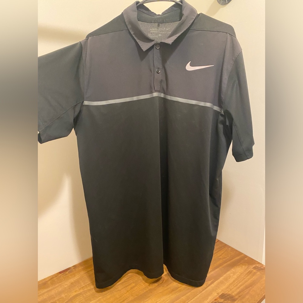 Nike Men's Black and Gray Polo Shirt